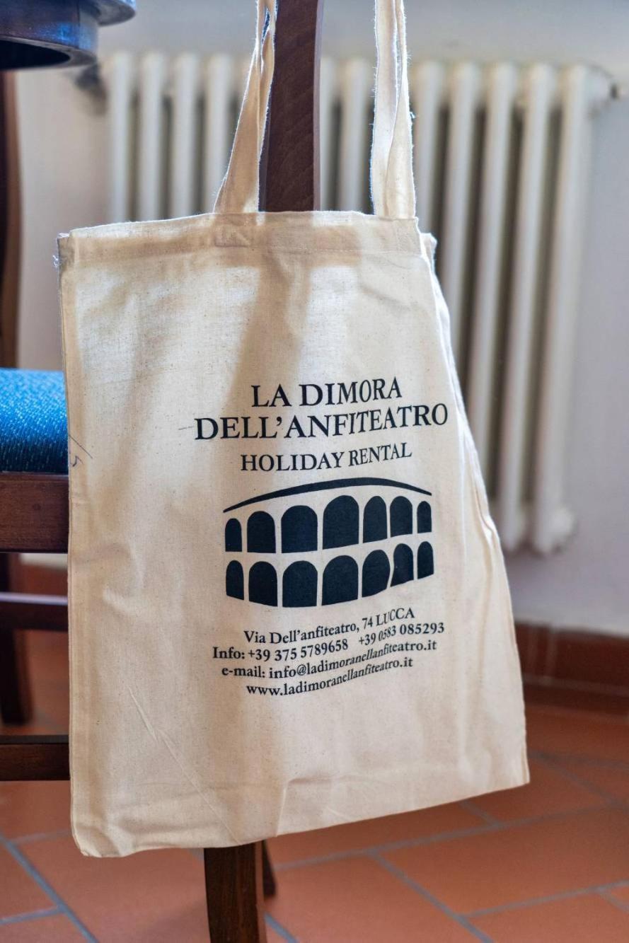מלון לוקה La Dimora Nell'Anfiteatro מראה חיצוני תמונה
